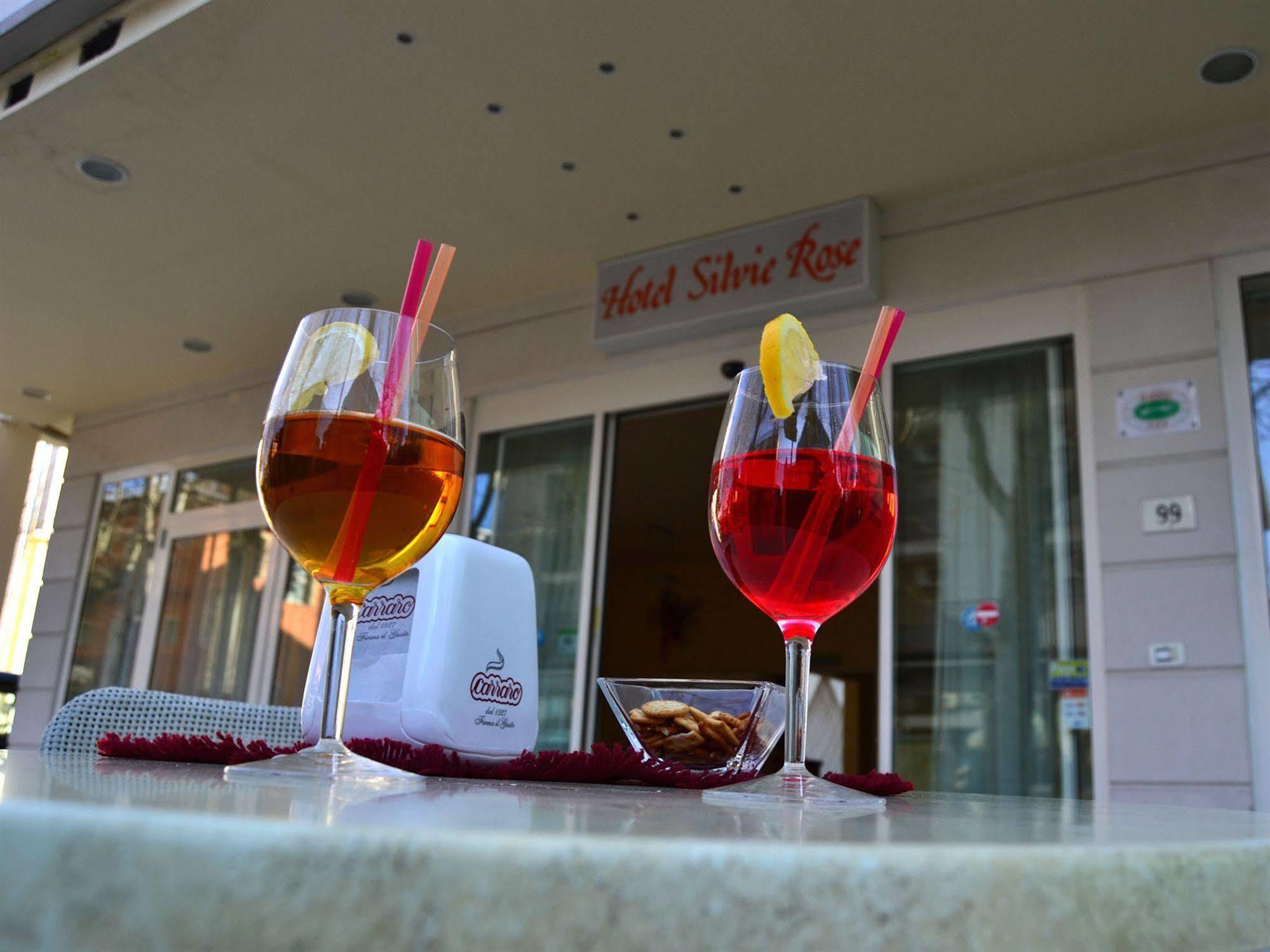 Villa Silvie Rose Cesenatico Ngoại thất bức ảnh