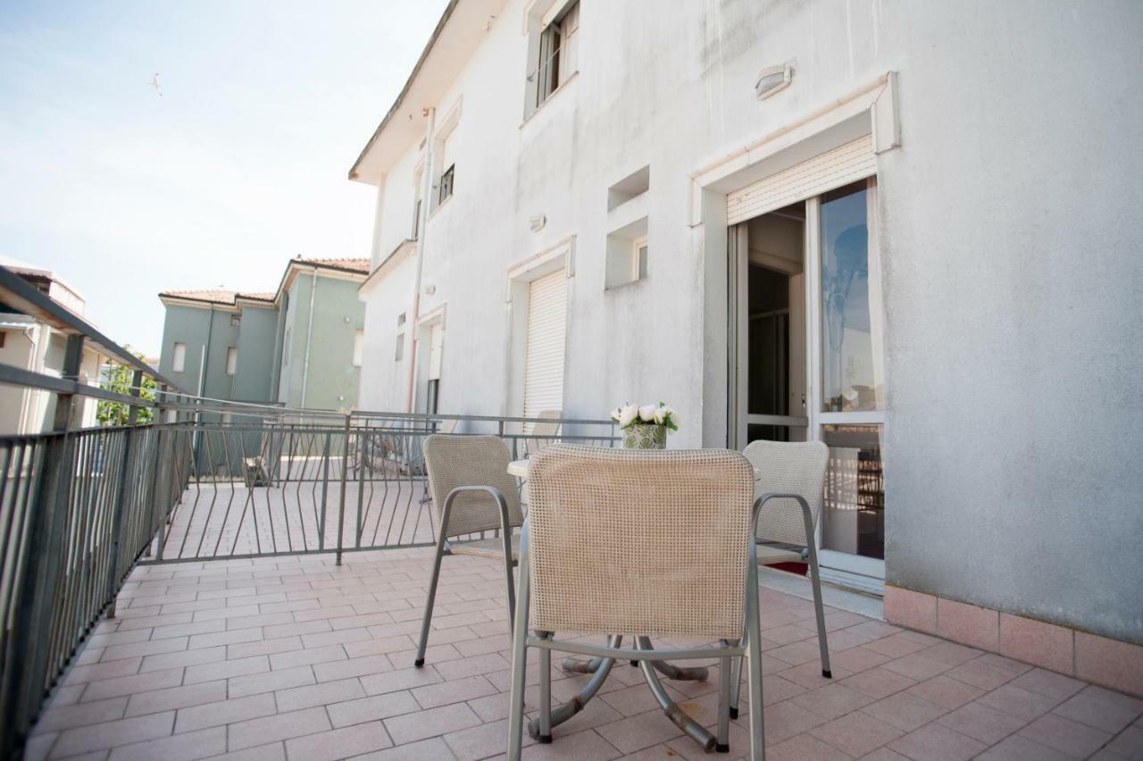 Villa Silvie Rose Cesenatico Ngoại thất bức ảnh